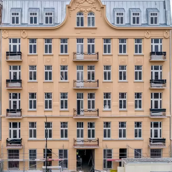 brzeska-600×600